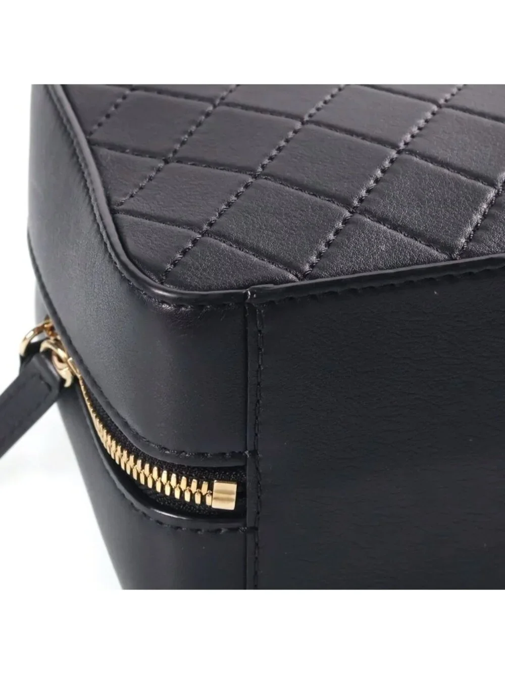 Chanel Quilted Vanity Case 2-Way Shoulder Bag Black Calfskin Gold